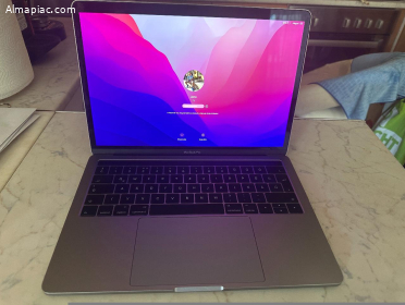 2016 MacBook Pro 13" Touch Bar, 8GB RAM, 256 GB SSD