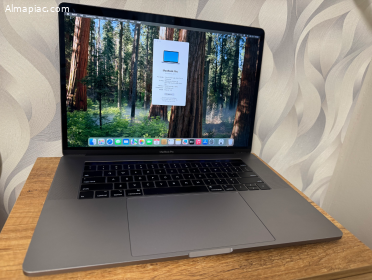 2019 MacBook Pro 15" Touch Bar, i7, 16GB RAM, 256 GB SSD