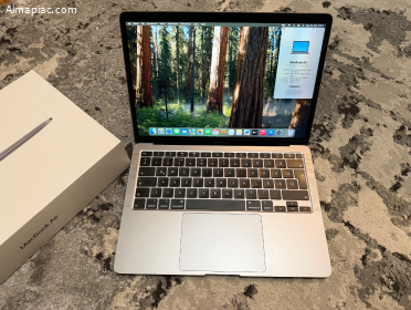 2020 MacBook Air Retina 13"  256 GB SSD, 8GB RAM,  Magyar billentyűzet