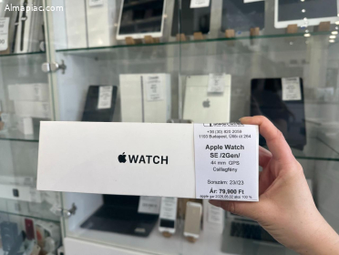 Apple Watch SE (2gen) 44mm csillagfény Apple garancia 100% akku (23)