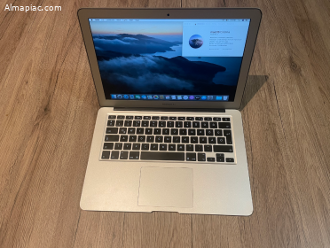 Eladó 2015 MacBook Air 13" (2016-s gyártás)