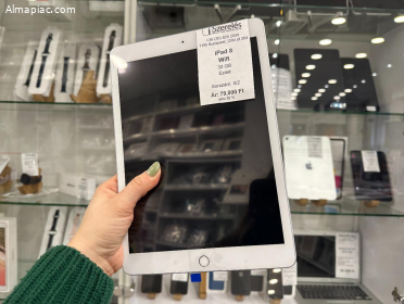 iPad 8 32GB Wifi Silver új érintőüveg (0/2) iSzerelés.hu
